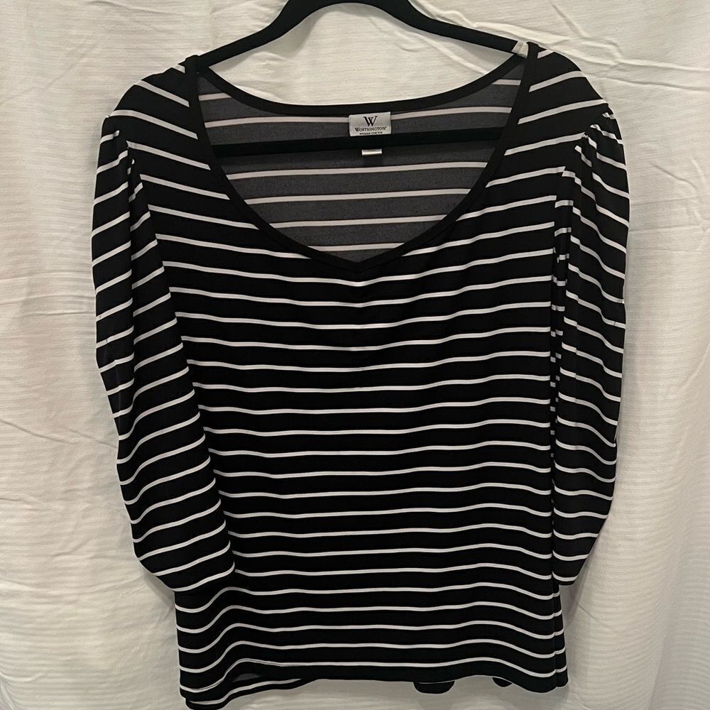 Worthington- Size 2x - Black and White Striped Top